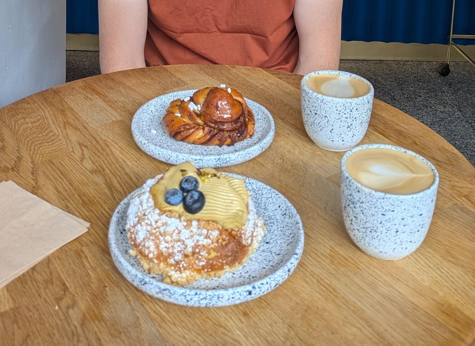 eter — vegan bakery & speciality coffee: food & drinks