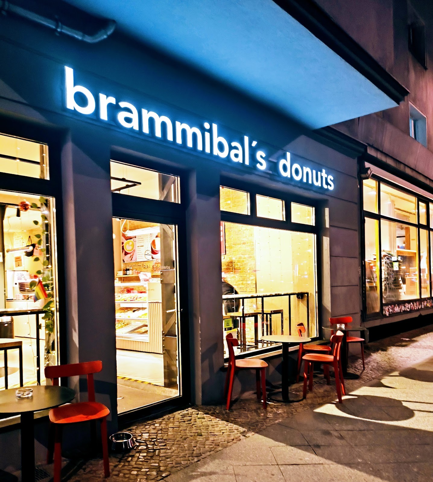 Brammibal's Donuts: the place