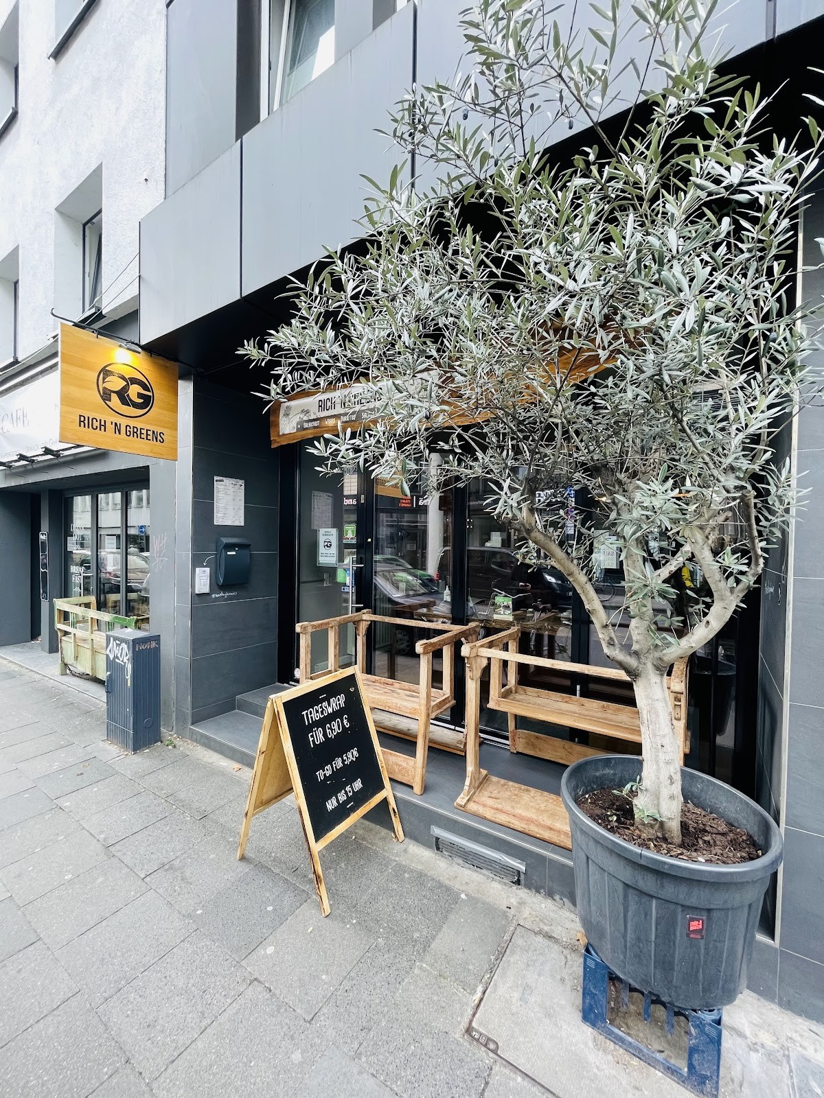 Rich`N Greens: the place