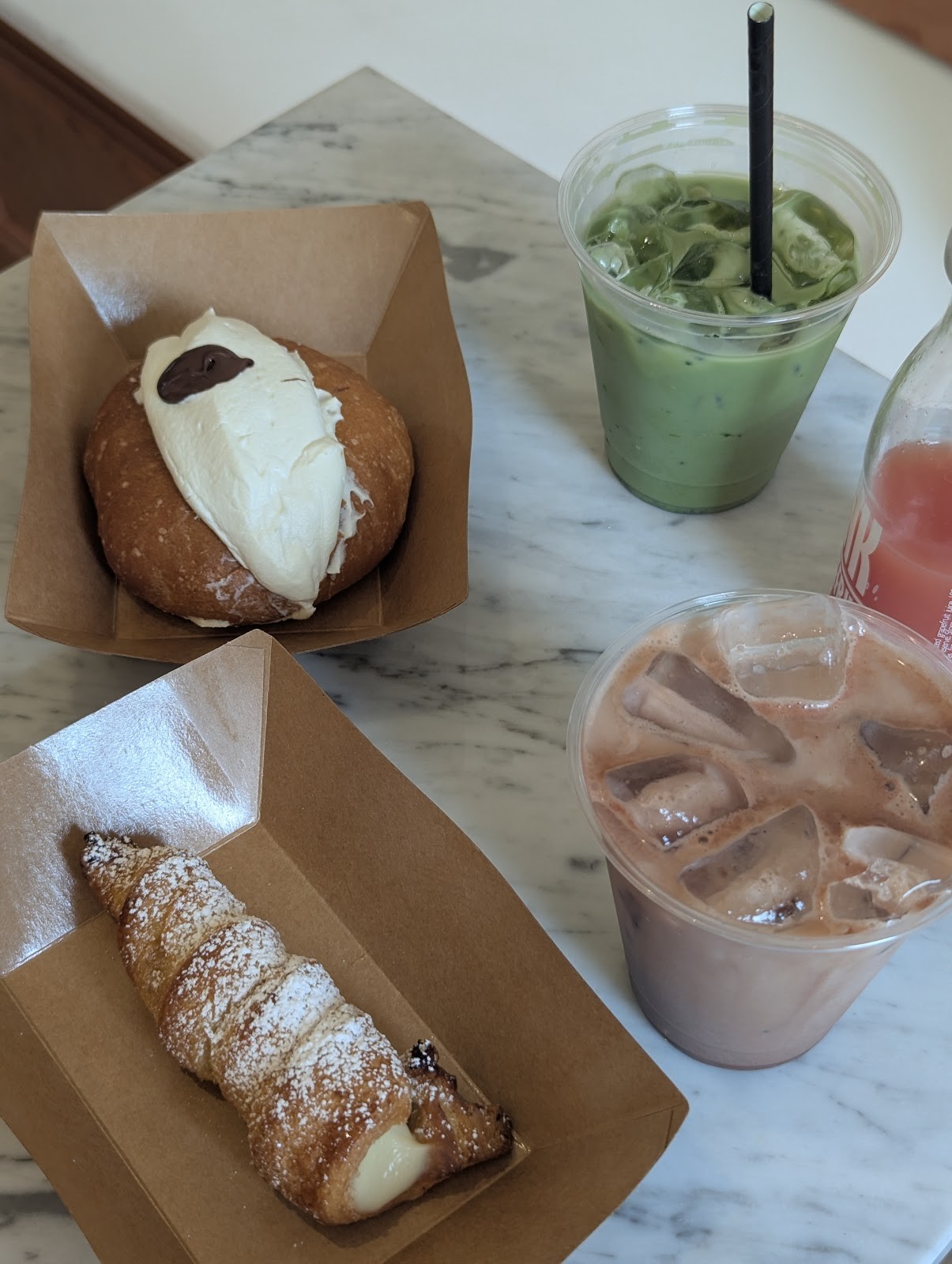 Take a Bite and Smile · Bakery & Café: food & drinks