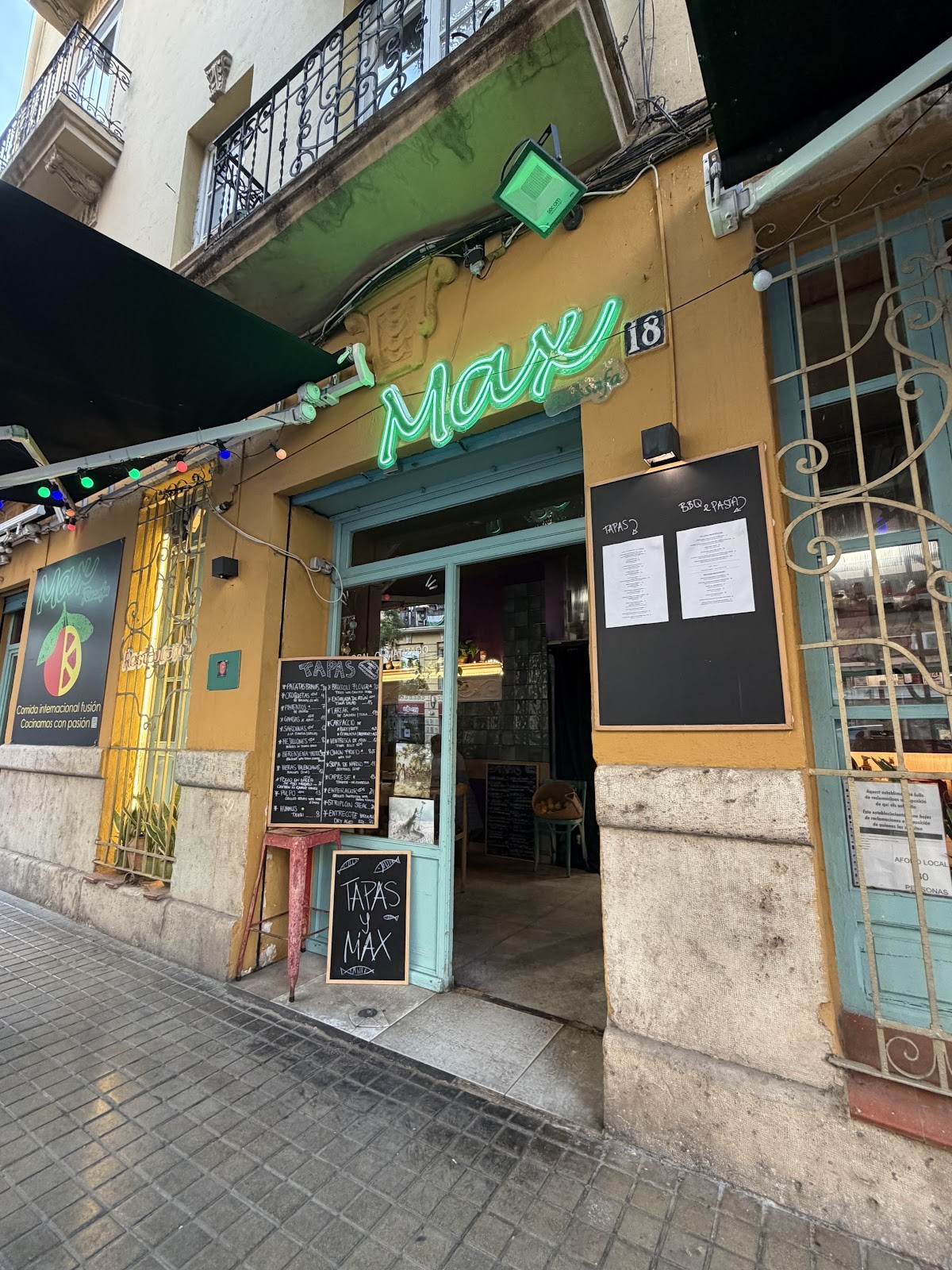 Max Russafa Restaurante & Bar: the place