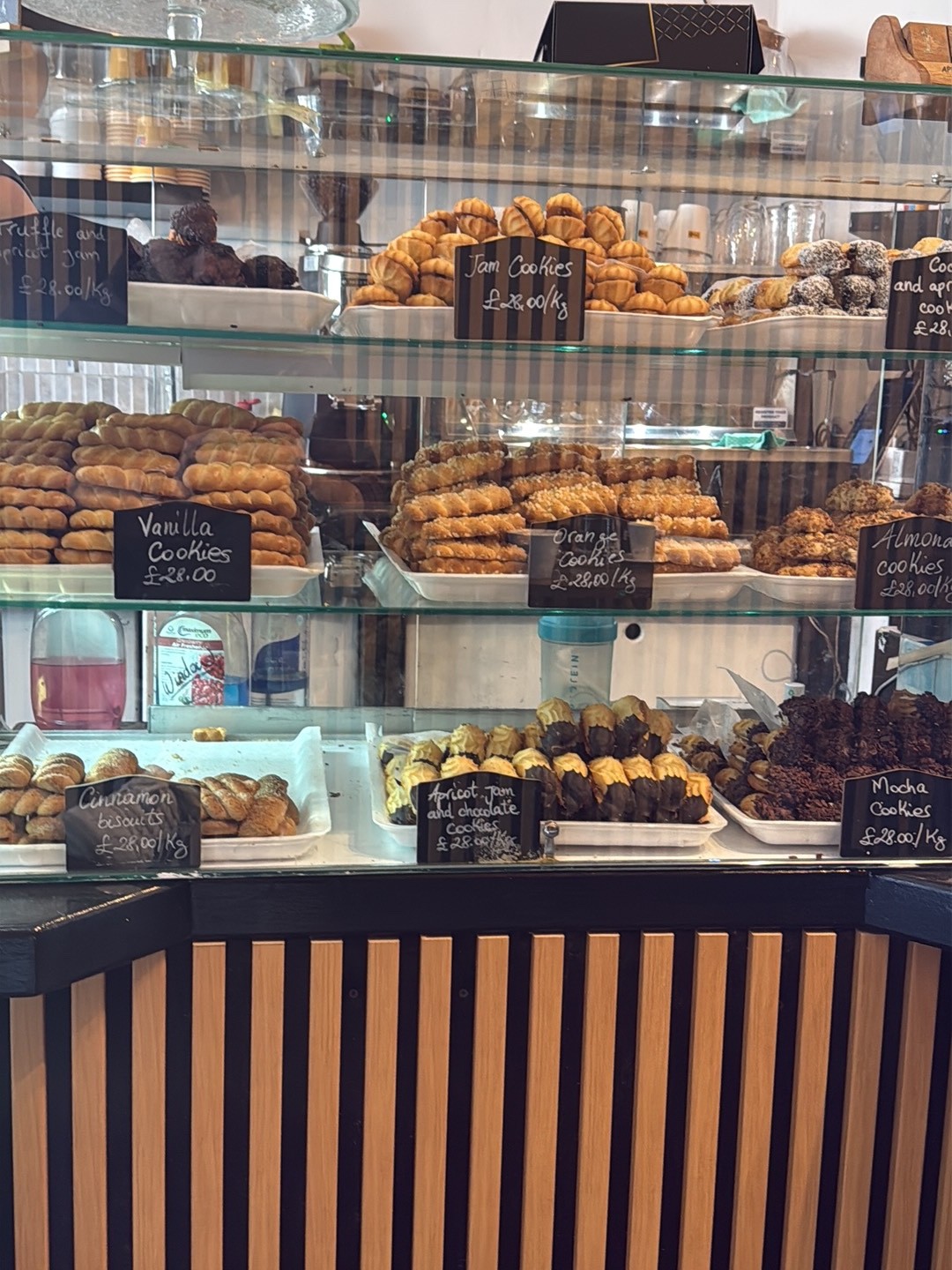 Sotiris Greek Bakery: the place