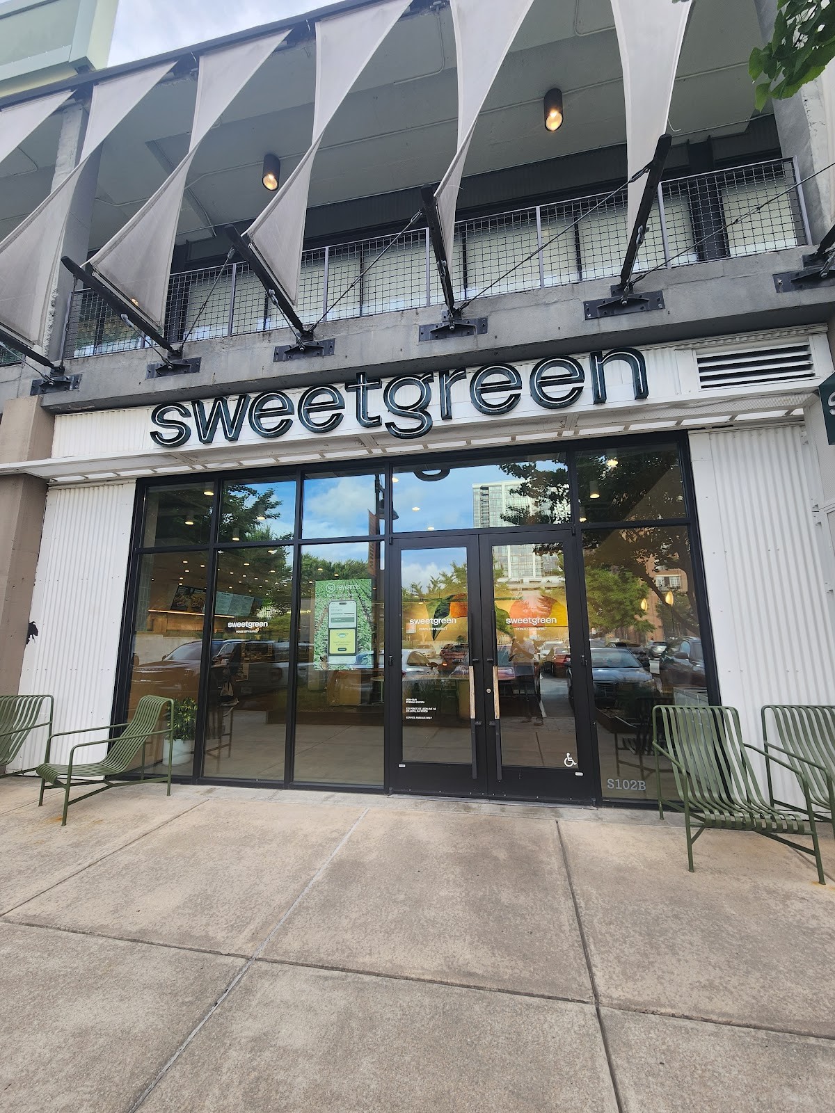 sweetgreen - Healthy Salads, Wraps, and Bowls: the place