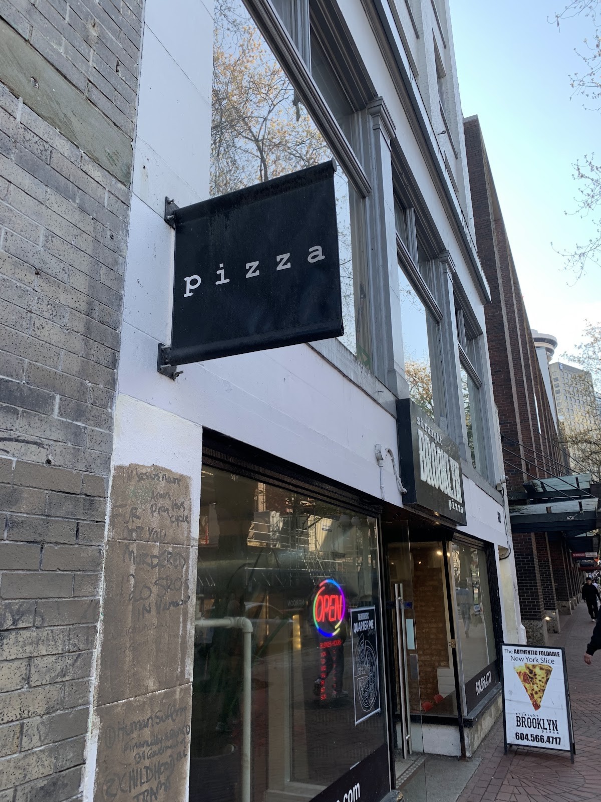 Straight Brooklyn Pizza - GASTOWN: the place