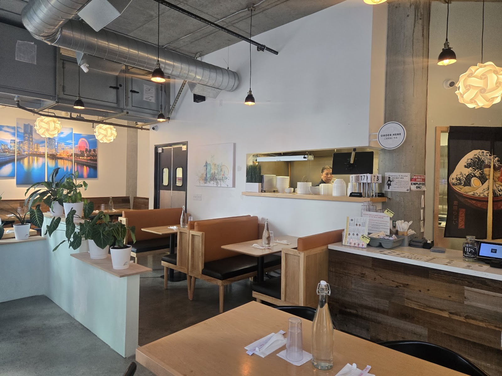 Yokohama Skyline Eatery: the place