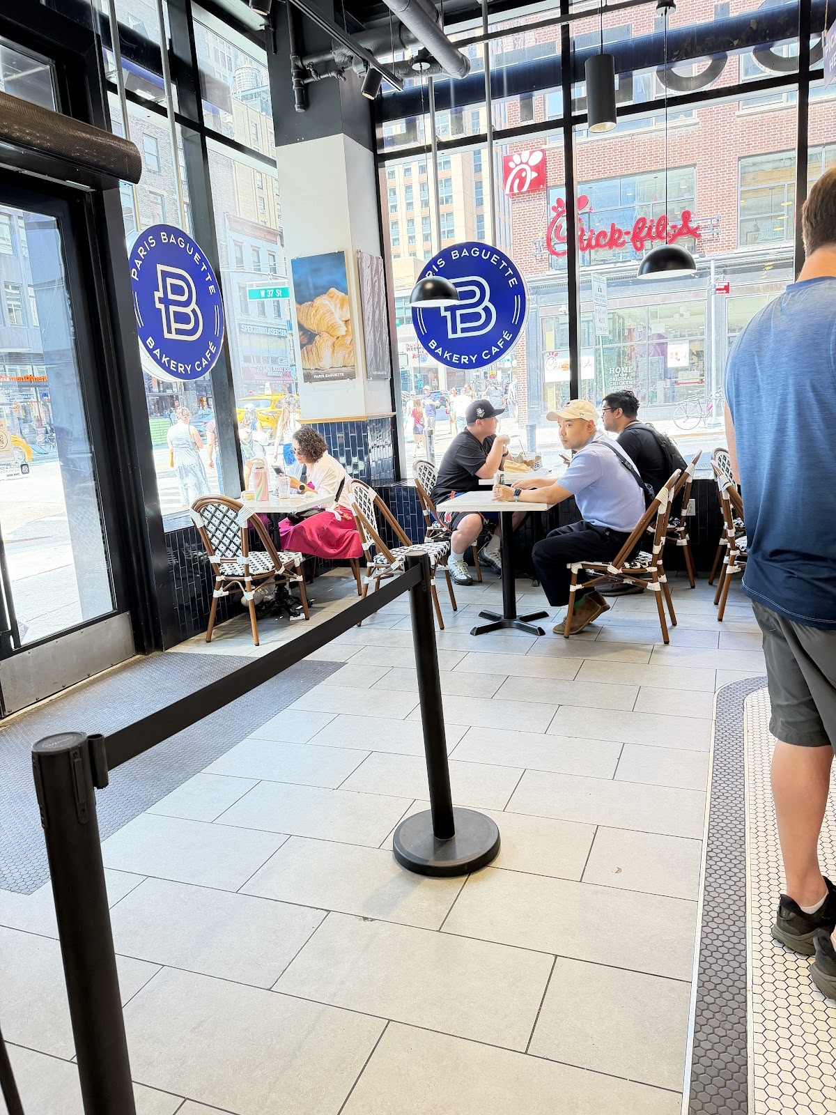 Paris Baguette: the place