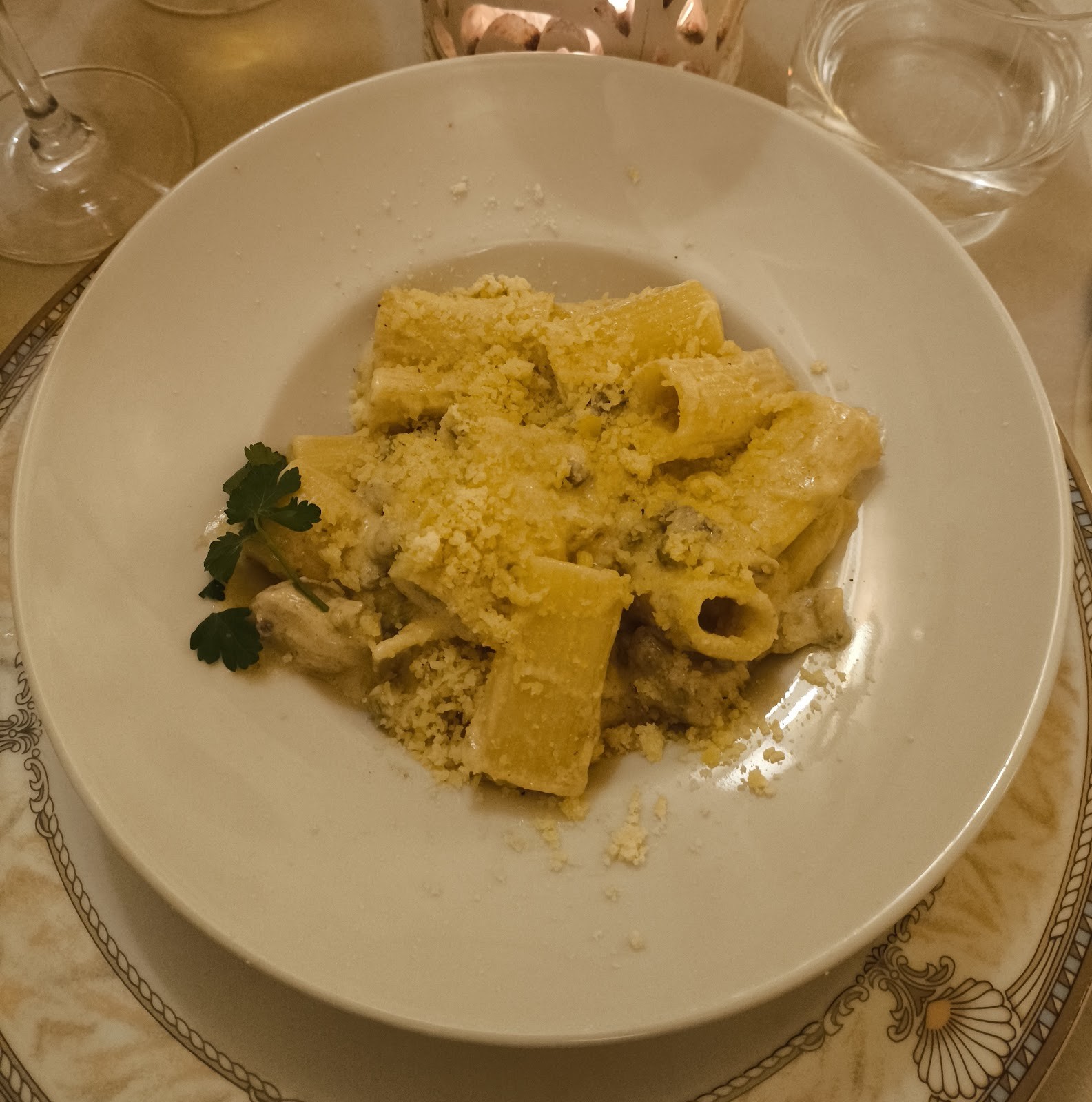 Le Bistrot: food & drinks