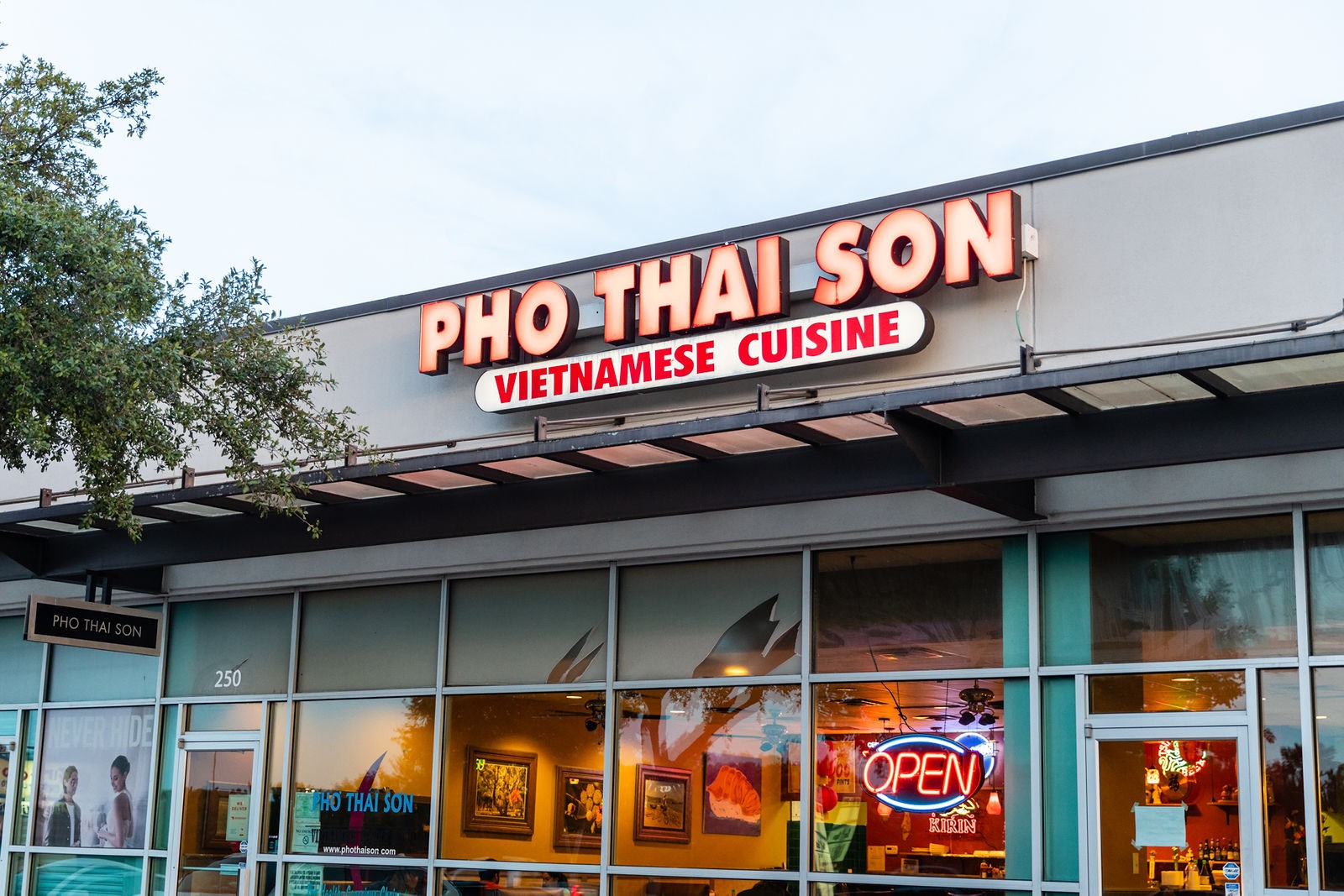 Pho Thaison: the place