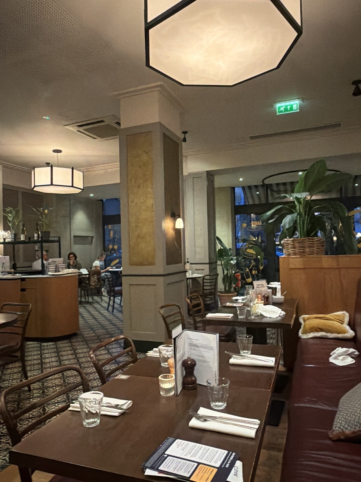 Côte Petite Teddington: the place