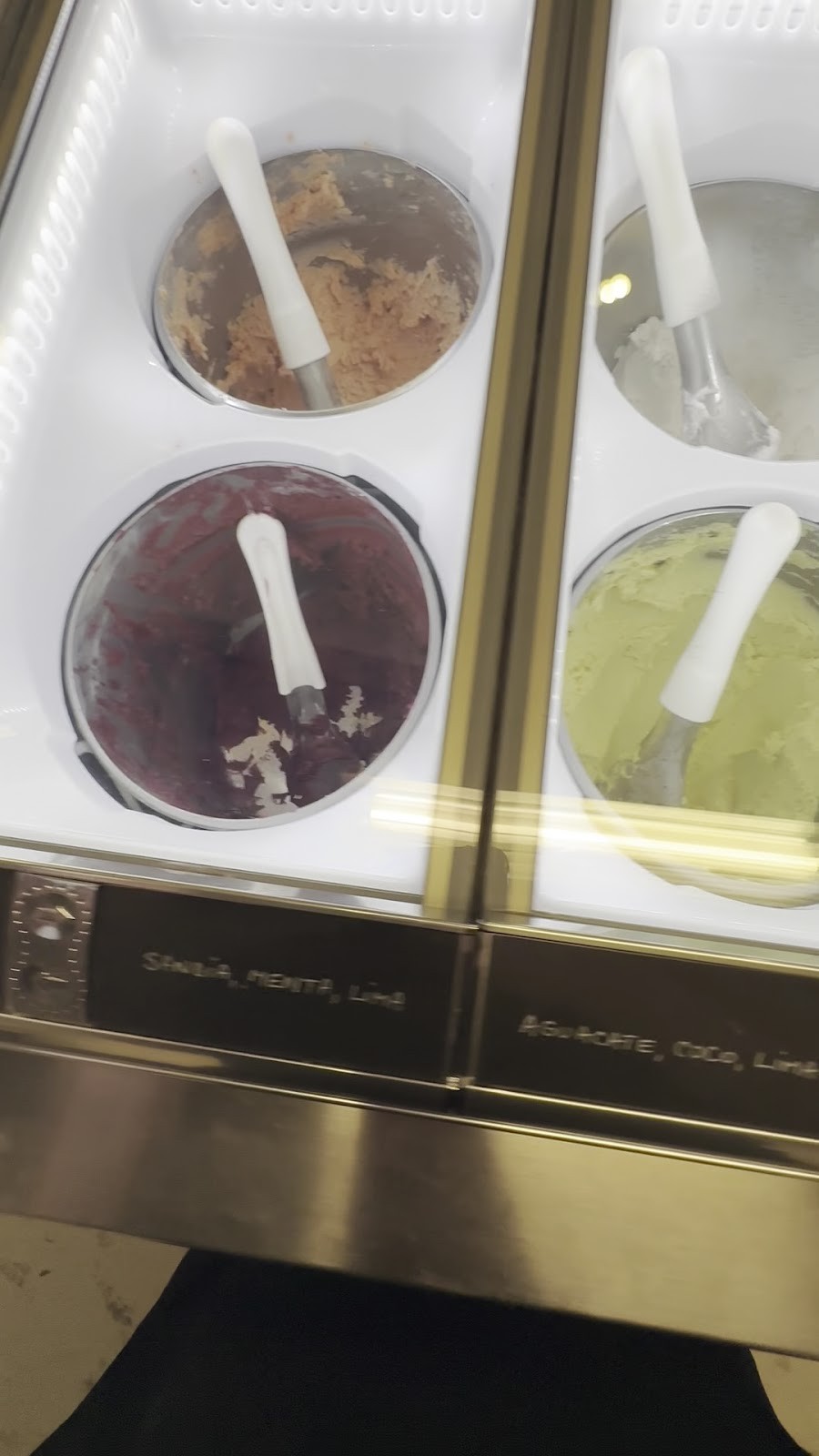 AMMA Gelato: food & drinks