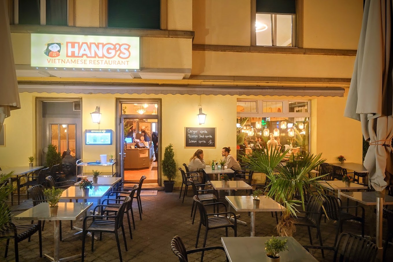 Hang's: the place