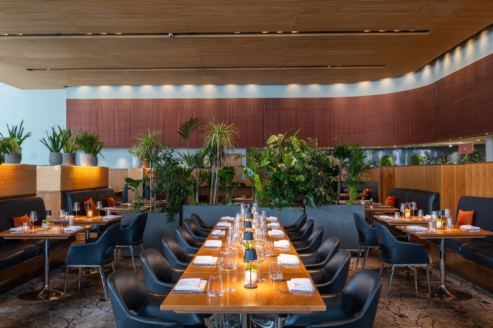 Podium Restaurant and Bar: the place