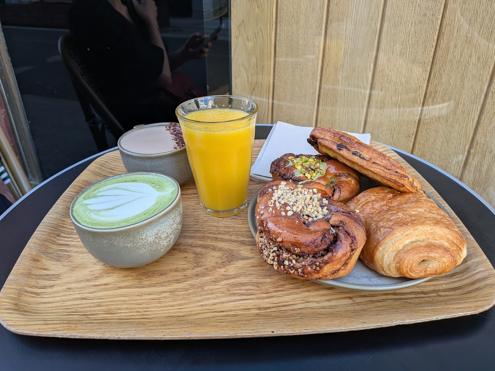 Land & Monkeys: food & drinks