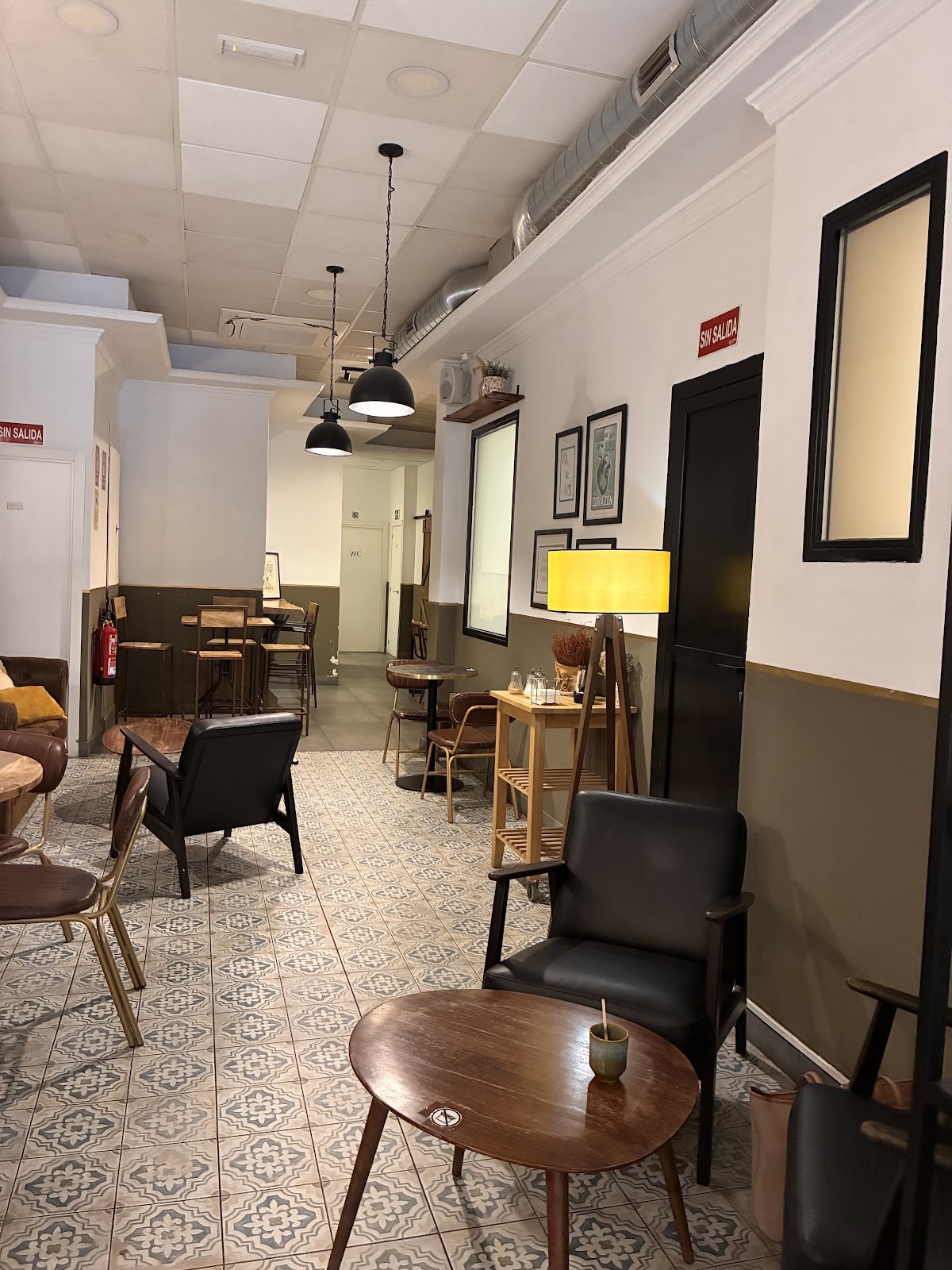 TRAMA pastelería & café: the place
