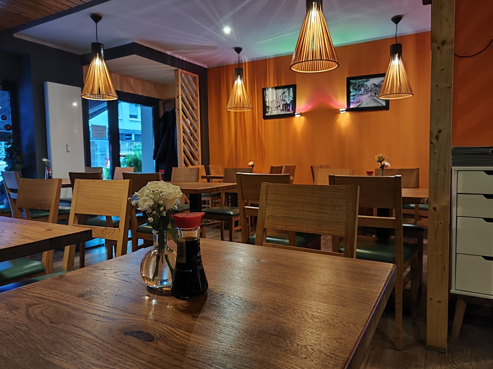 KISU Sushi Bar & Vietnamesisches Restaurant: the place