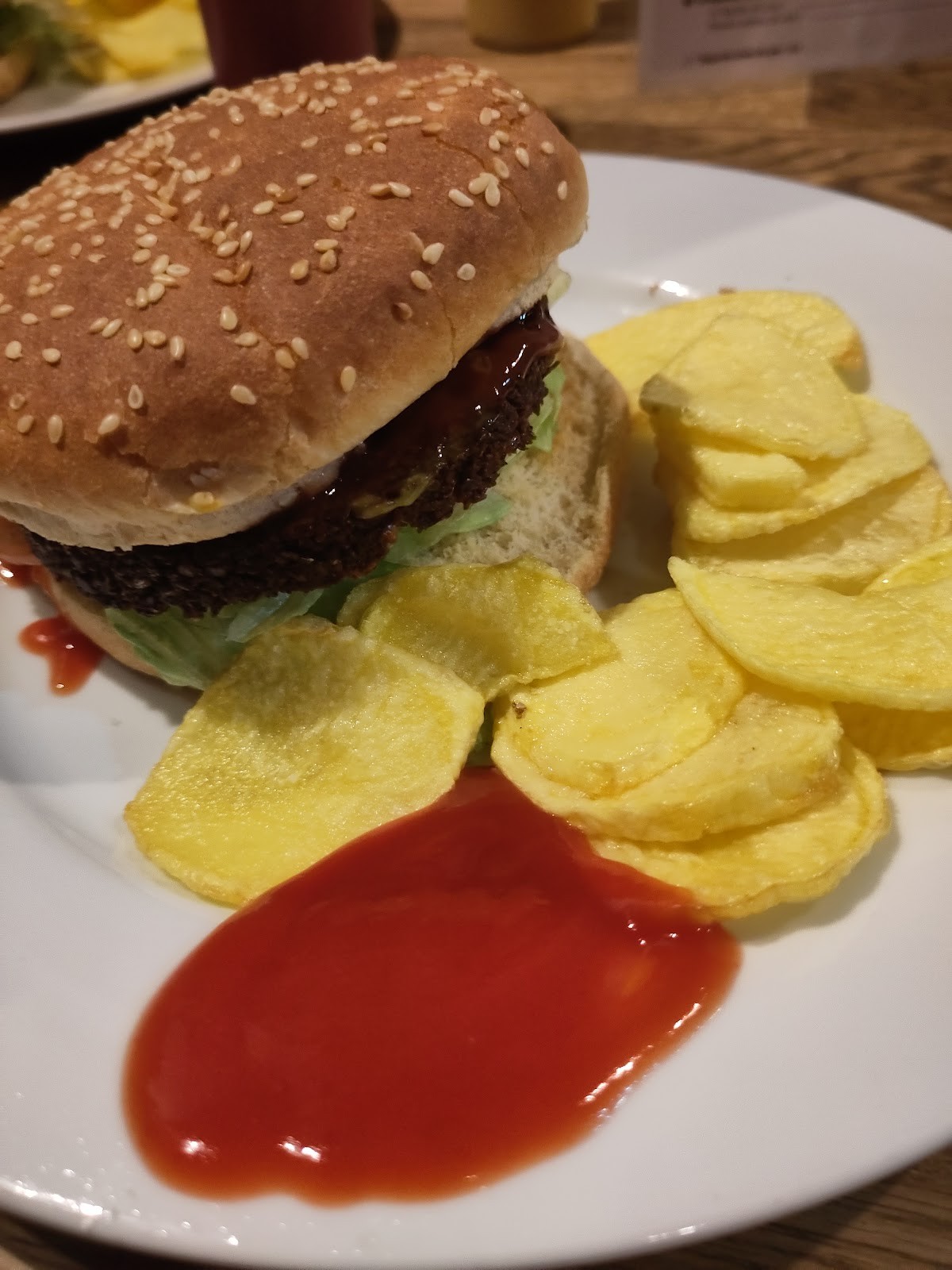 Loukanikos: food & drinks