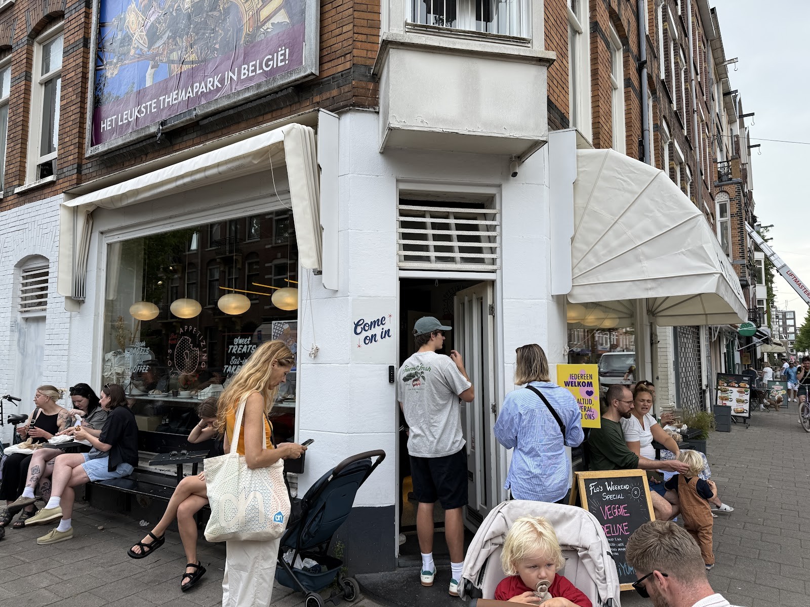 Flo's Appetizing Amsterdam: the place