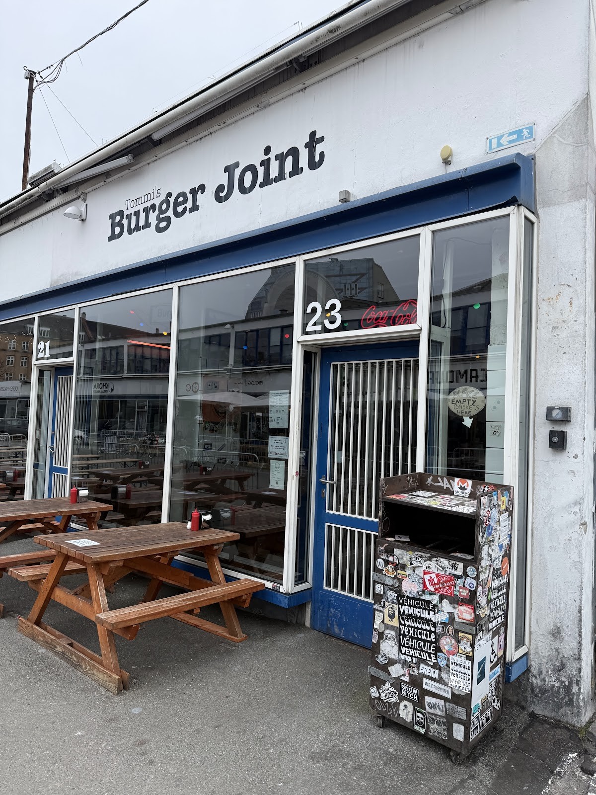 Tommi's Burger Joint: the place