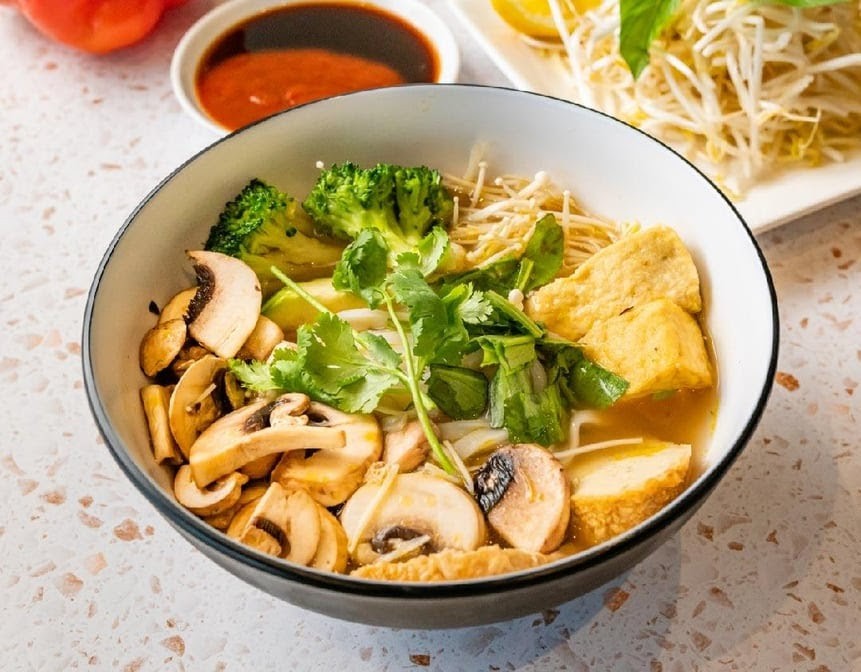 Loving Hut: food & drinks