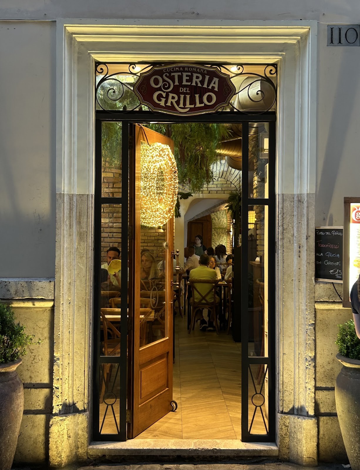 Osteria del Grillo: the place