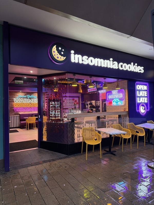 Insomnia Cookies: photo