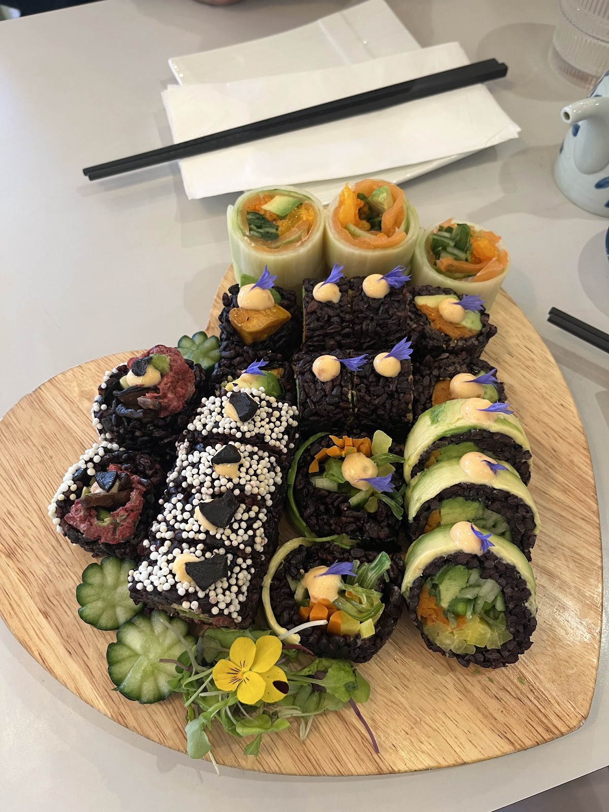 Ohana Sushi Vegan: food & drinks