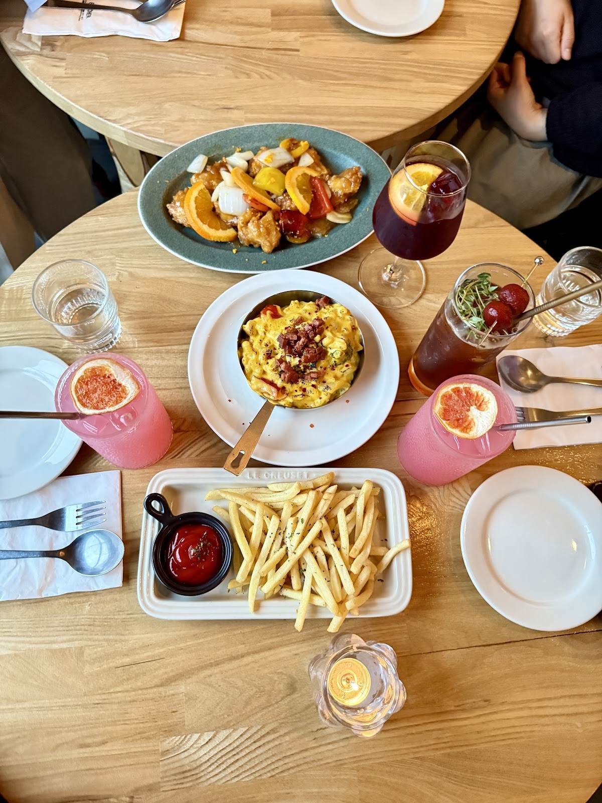 Monk's Butcher Itaewon: food & drinks