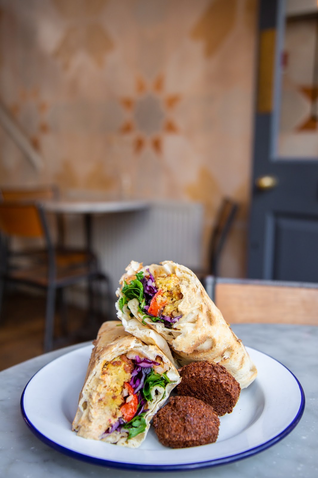 Lavash: food & drinks