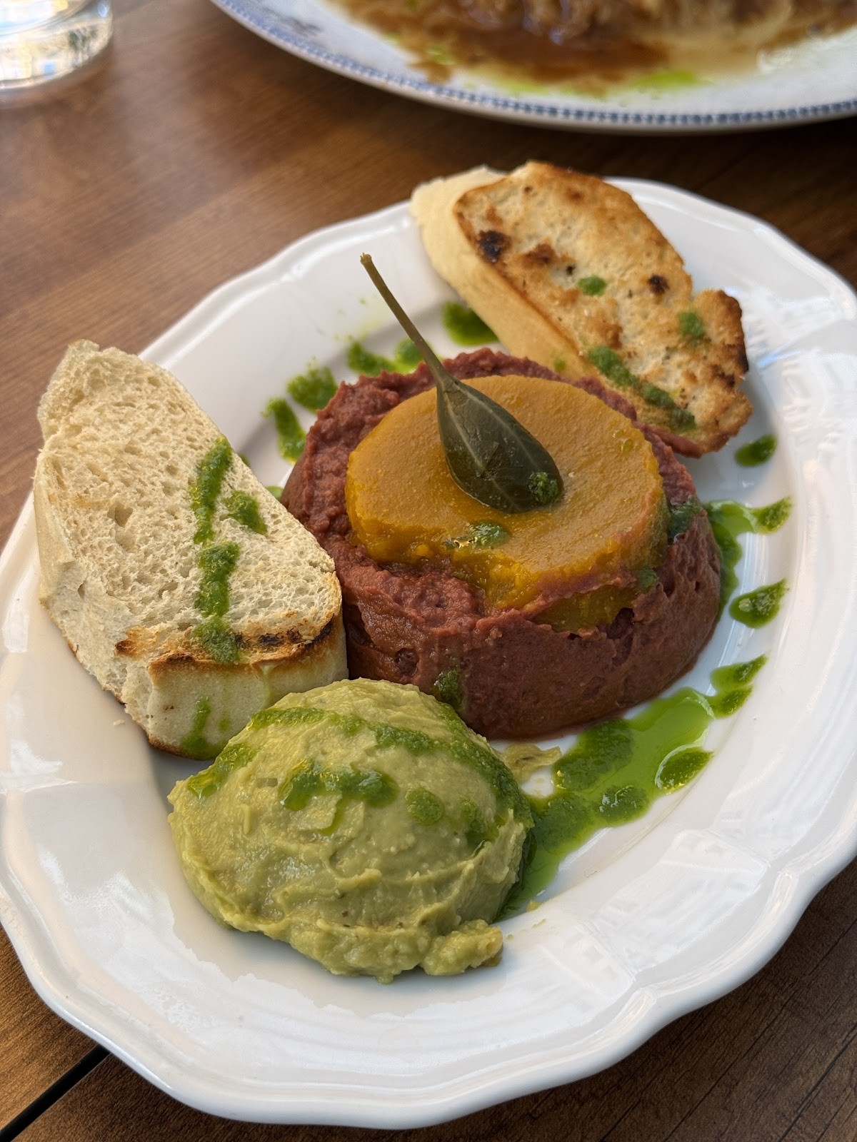 Velani Restaurant - 1080: food & drinks