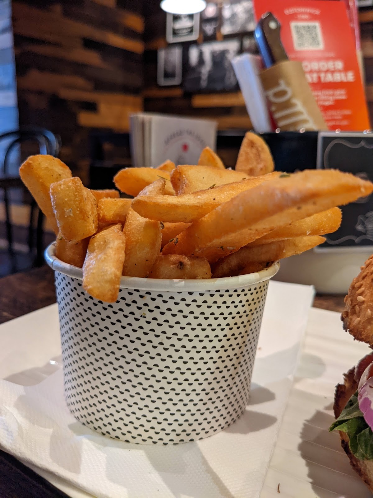 Grill'd: food & drinks
