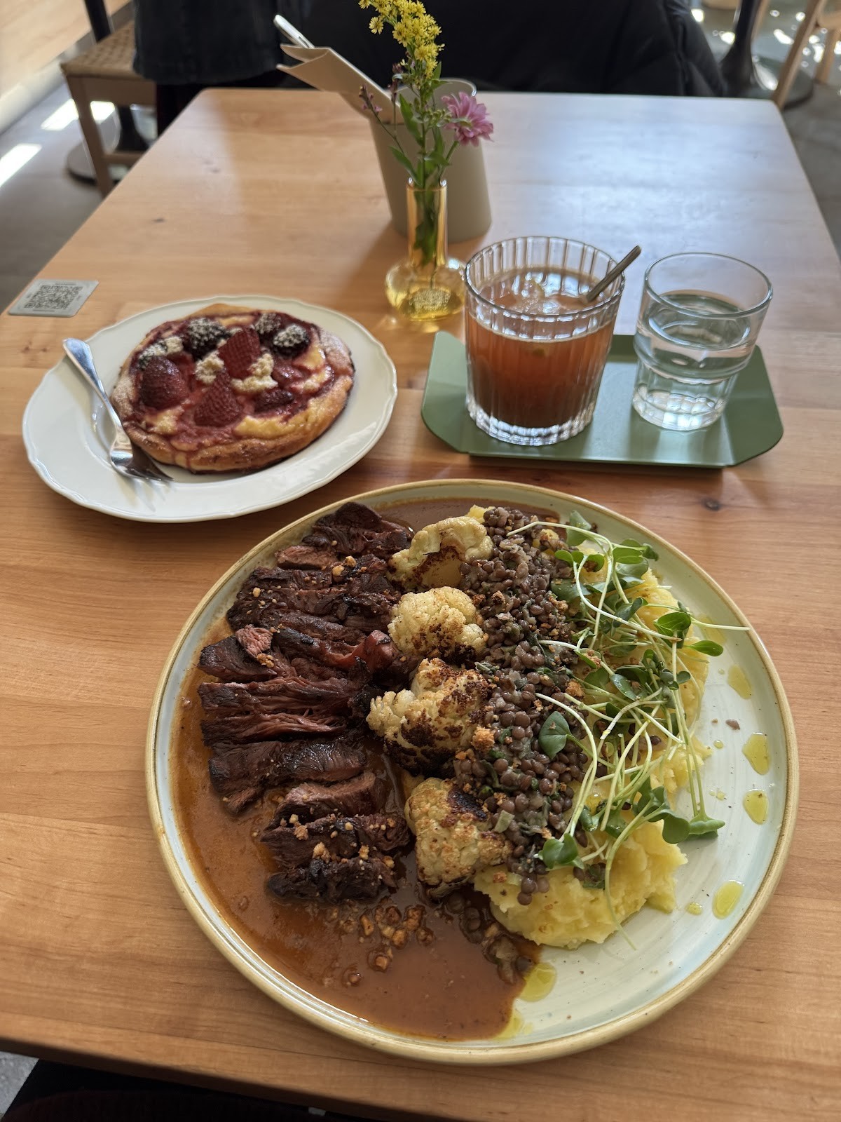 CHUTNEJ: food & drinks