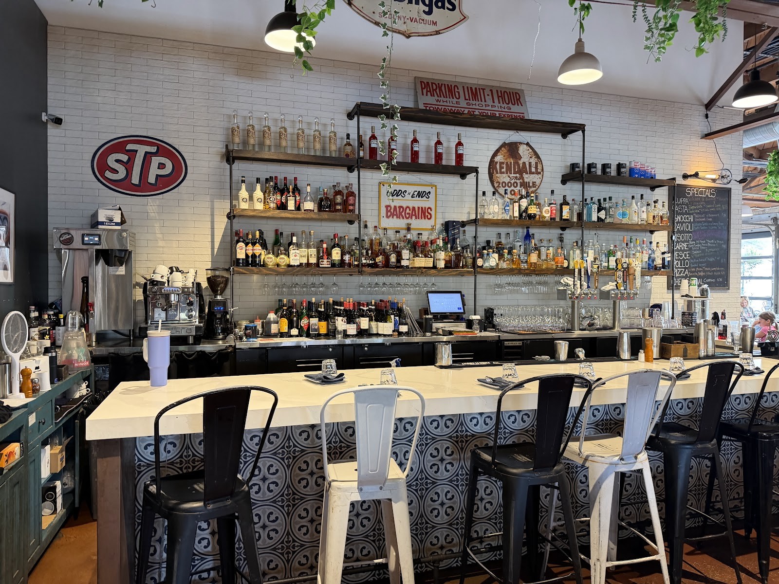 Garage Buona Forchetta: the place