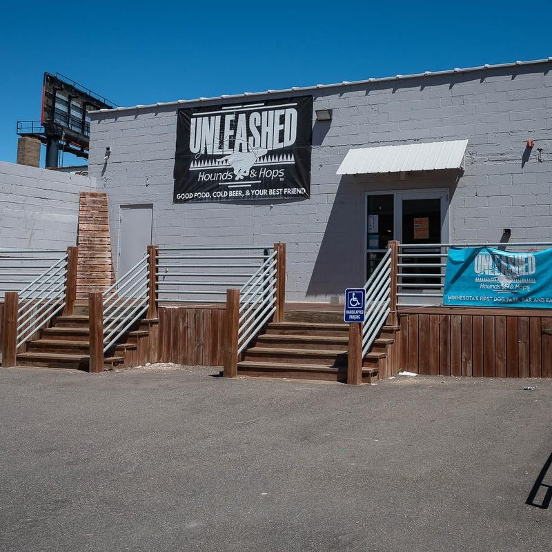 Unleashed Hounds and Hops: the place