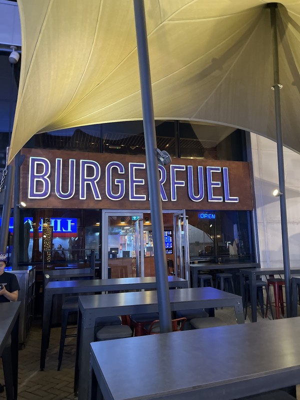 BurgerFuel: photo 4