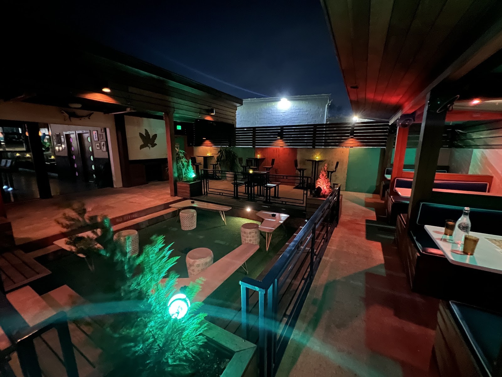 Pearl Diver: the place