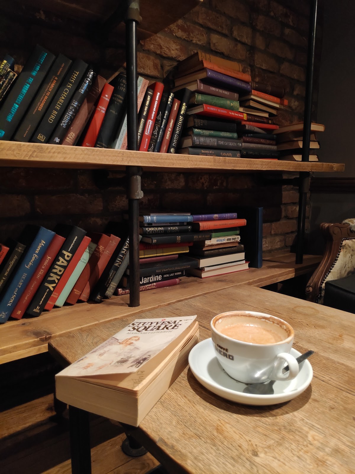 Caffè Nero: the place
