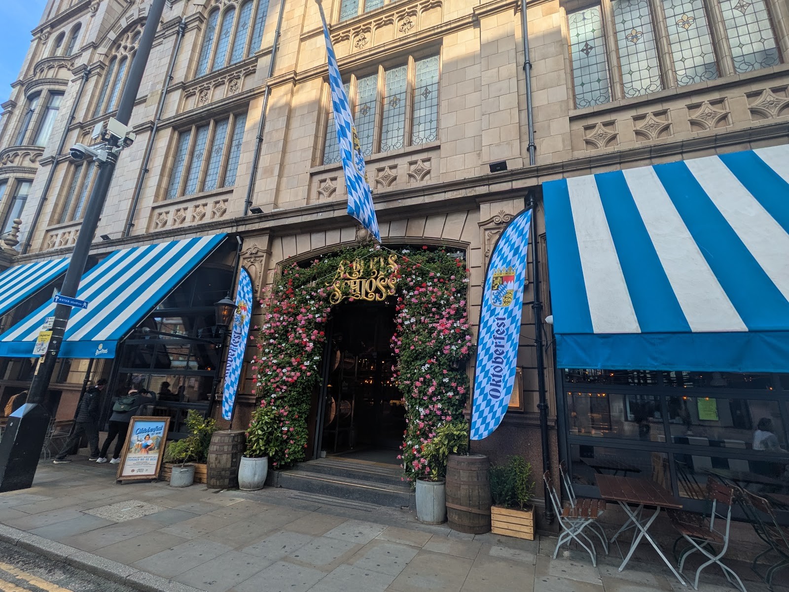 Albert's Schloss - Manchester: the place