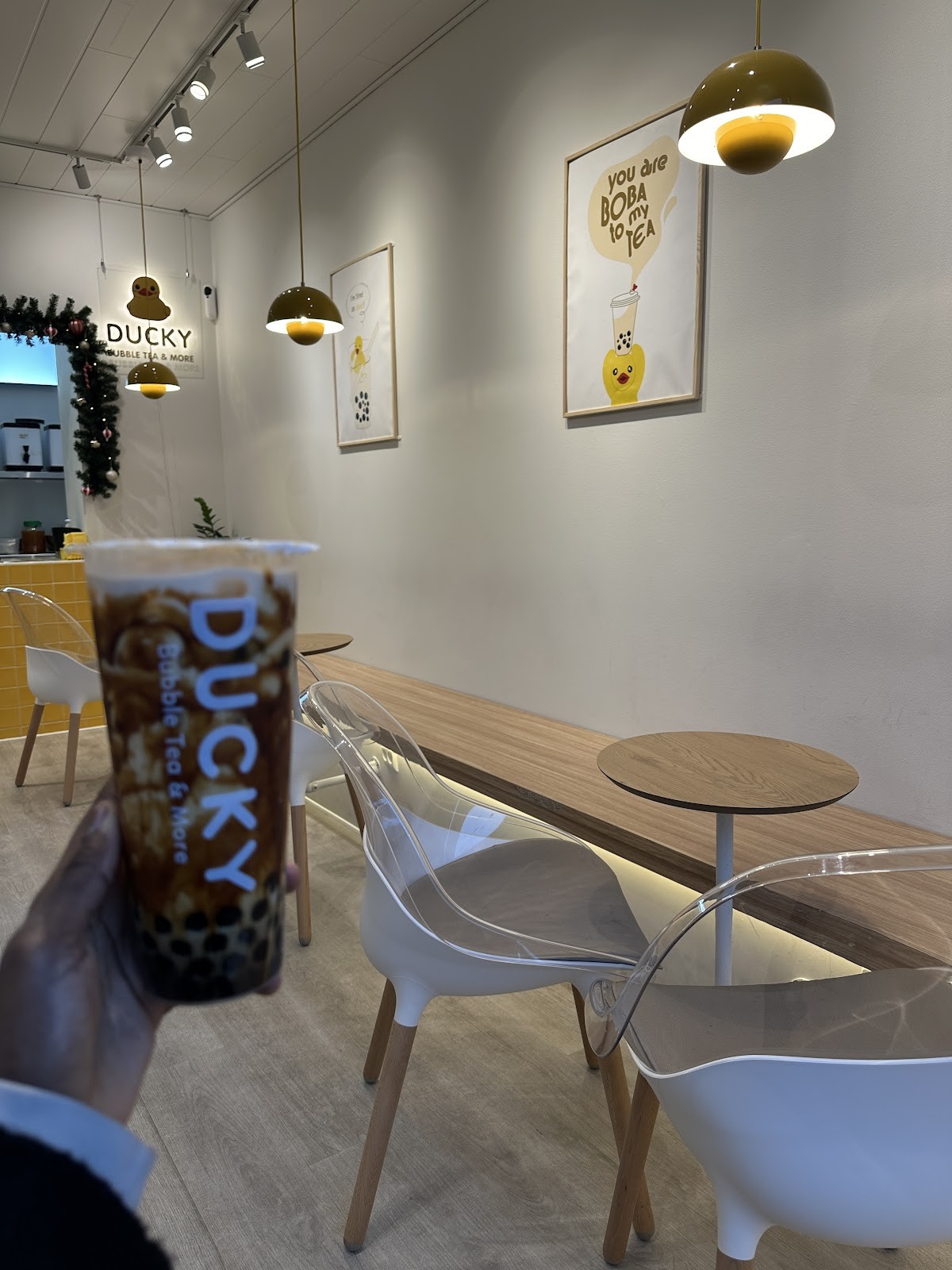 Ducky Bubble Tea & More: the place