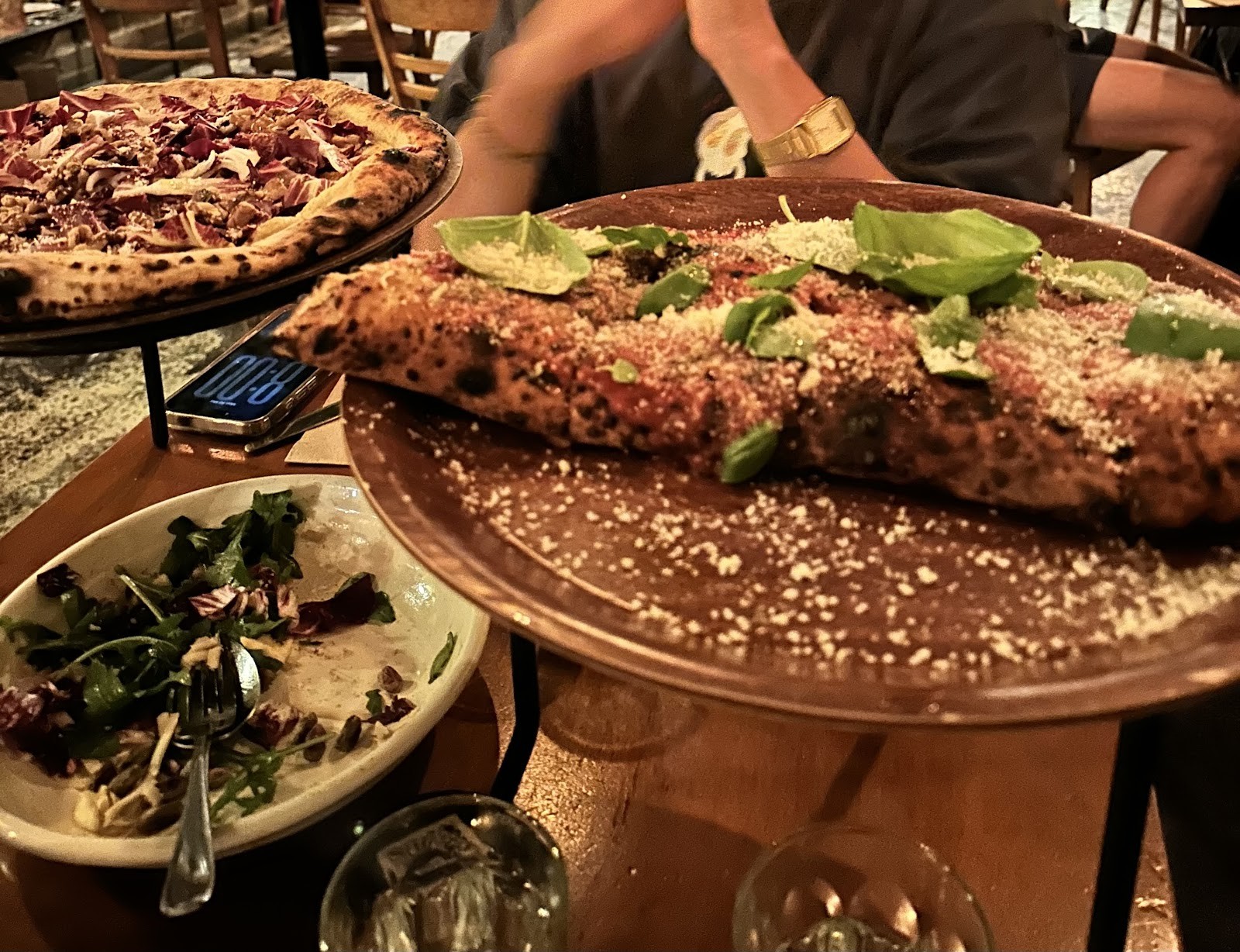 Gigi Pizzeria: food & drinks