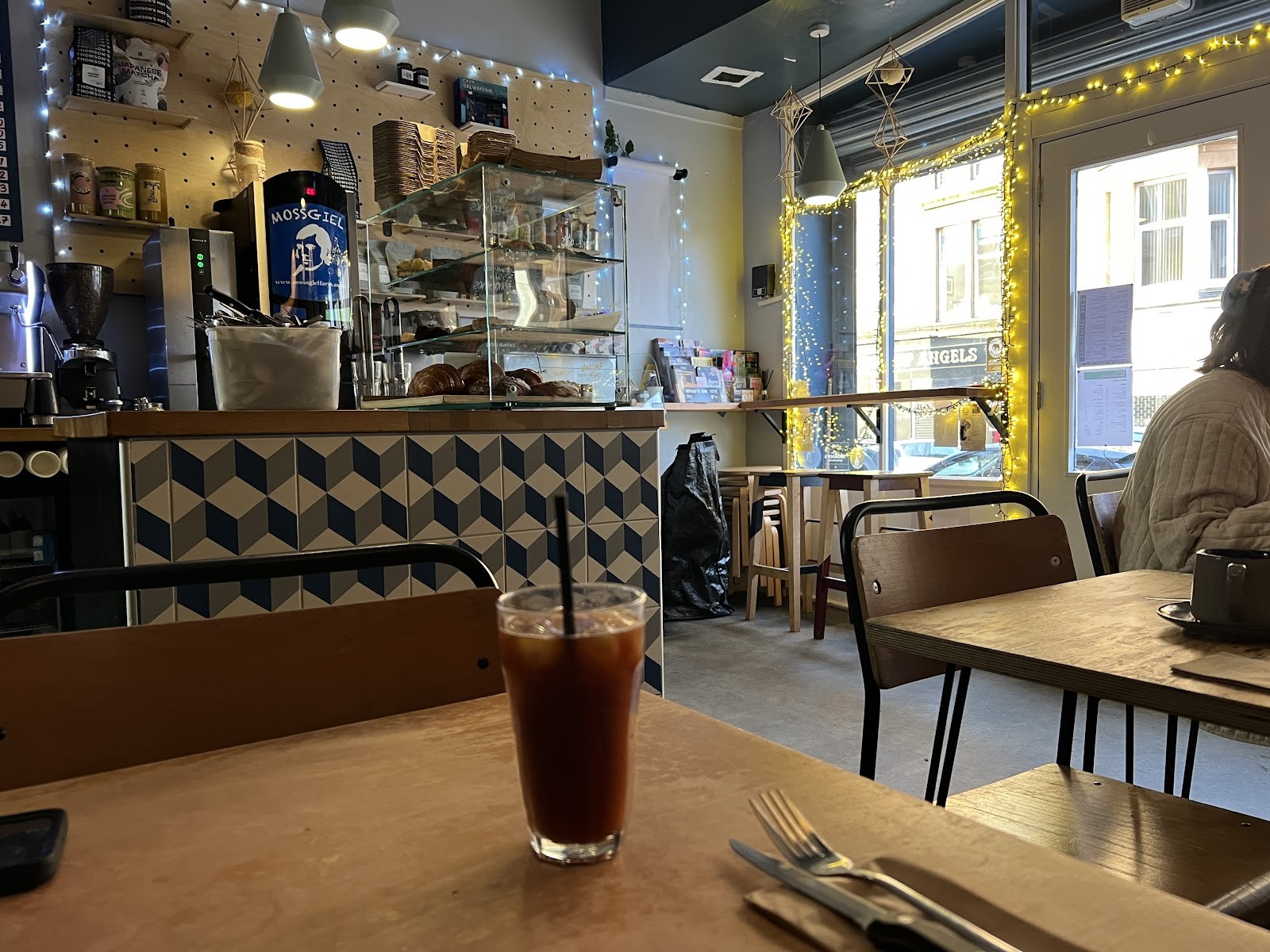 Cafe Salmagundi: the place
