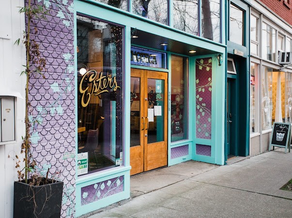 Esters Enoteca: the place