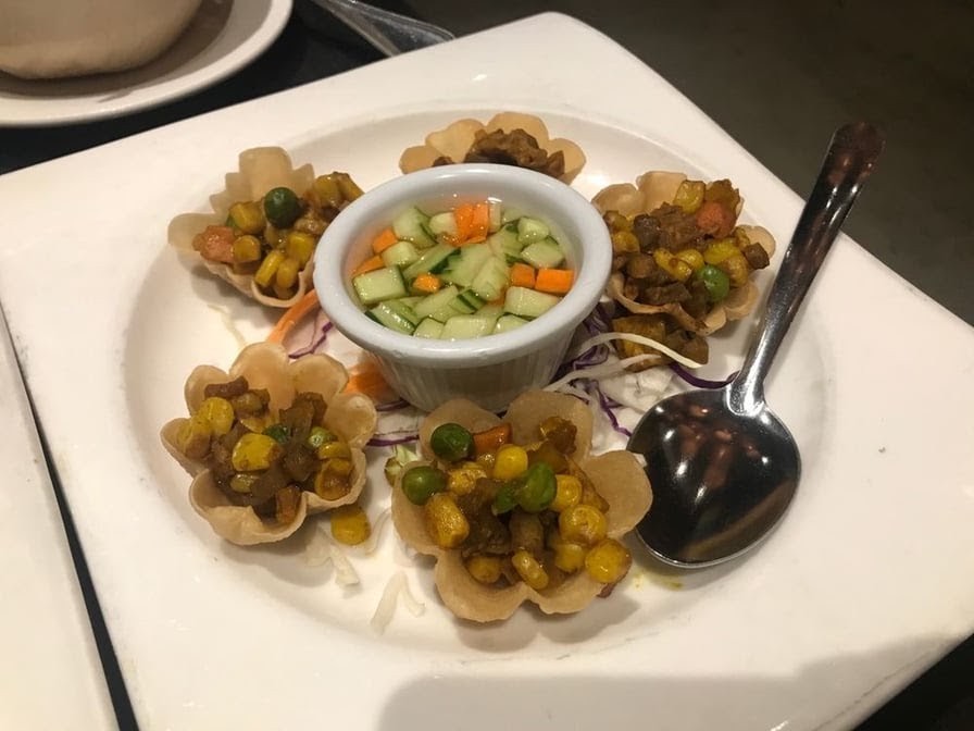 Veganic Thai Cafe: food & drinks