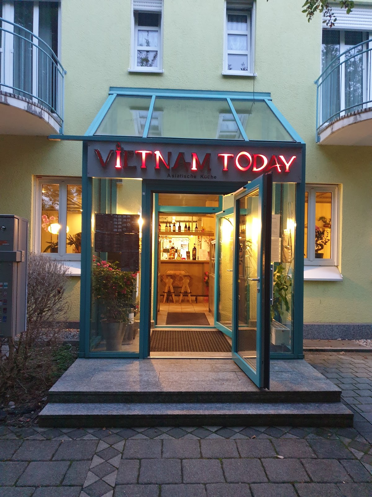 Restaurant Vietnam Today: the place