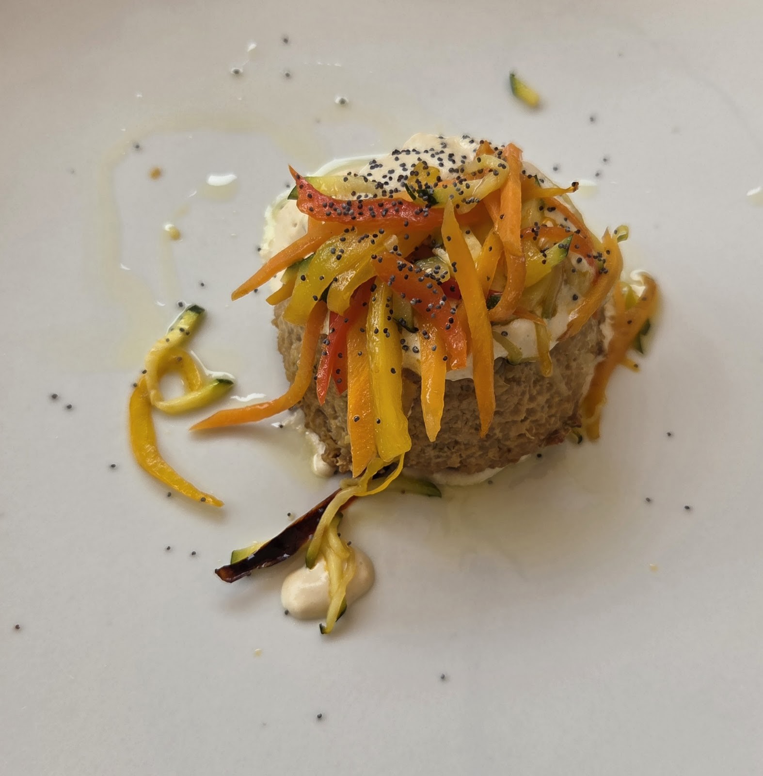 Mezzaluna: food & drinks