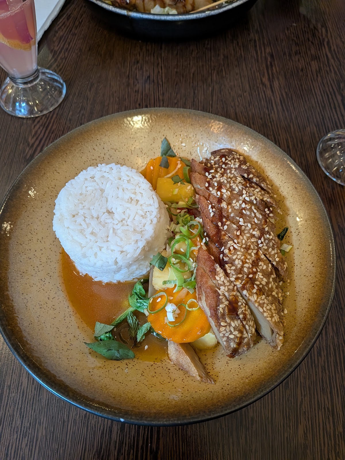Savory Chay: food & drinks