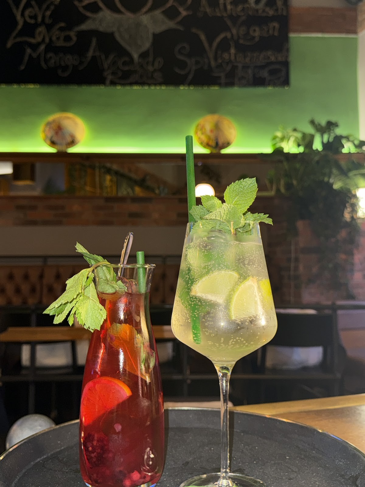 Vevi Vegan Rolls & Pots: food & drinks