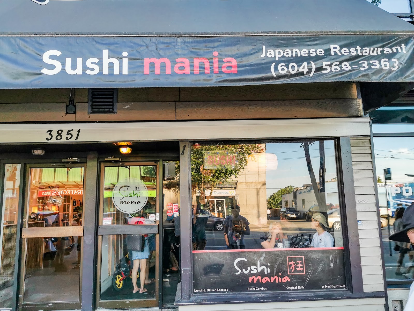 Sushi Mania: the place