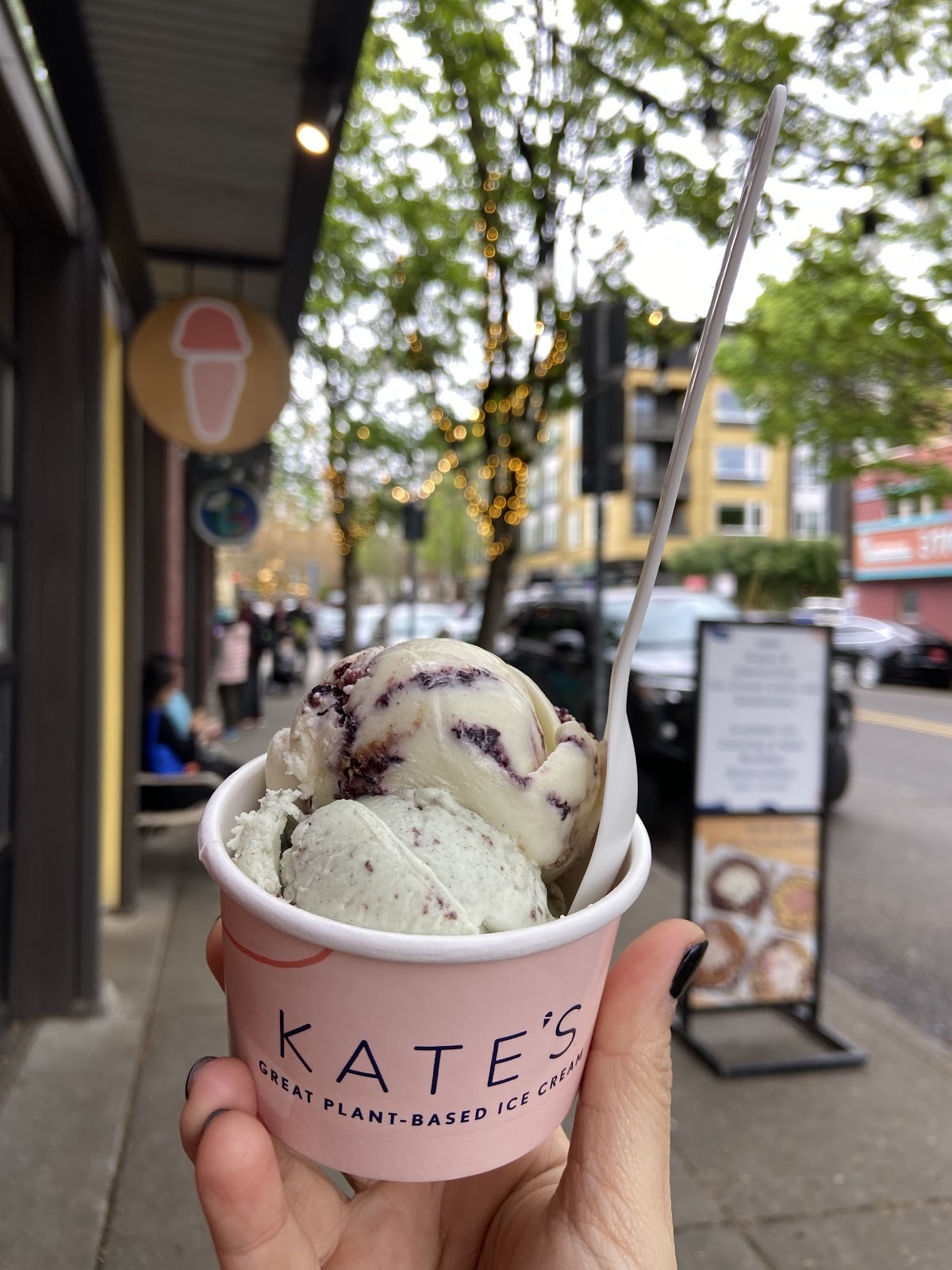 Kate's Ice Cream: food & drinks