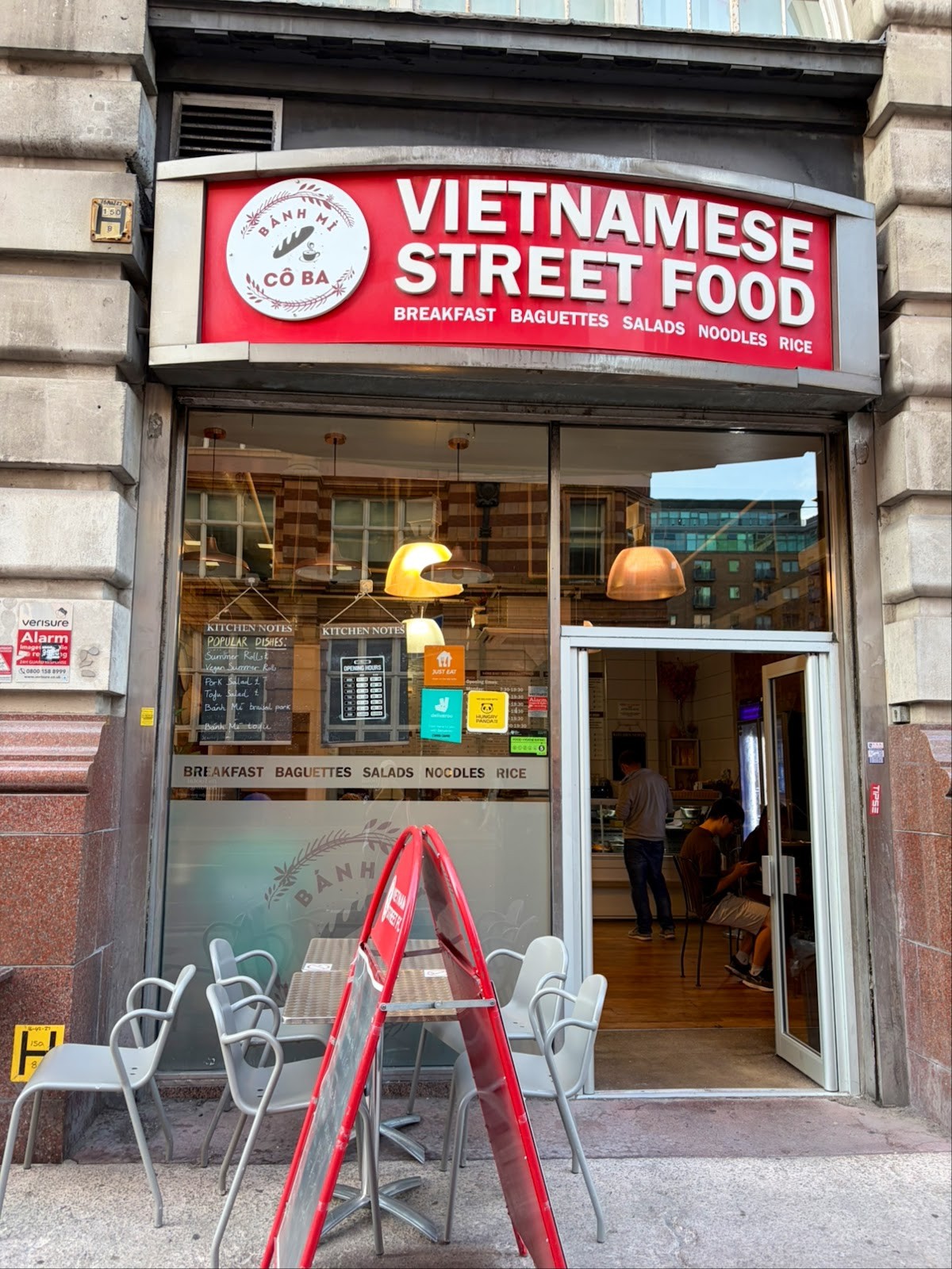 Banh Mi Co Ba: the place