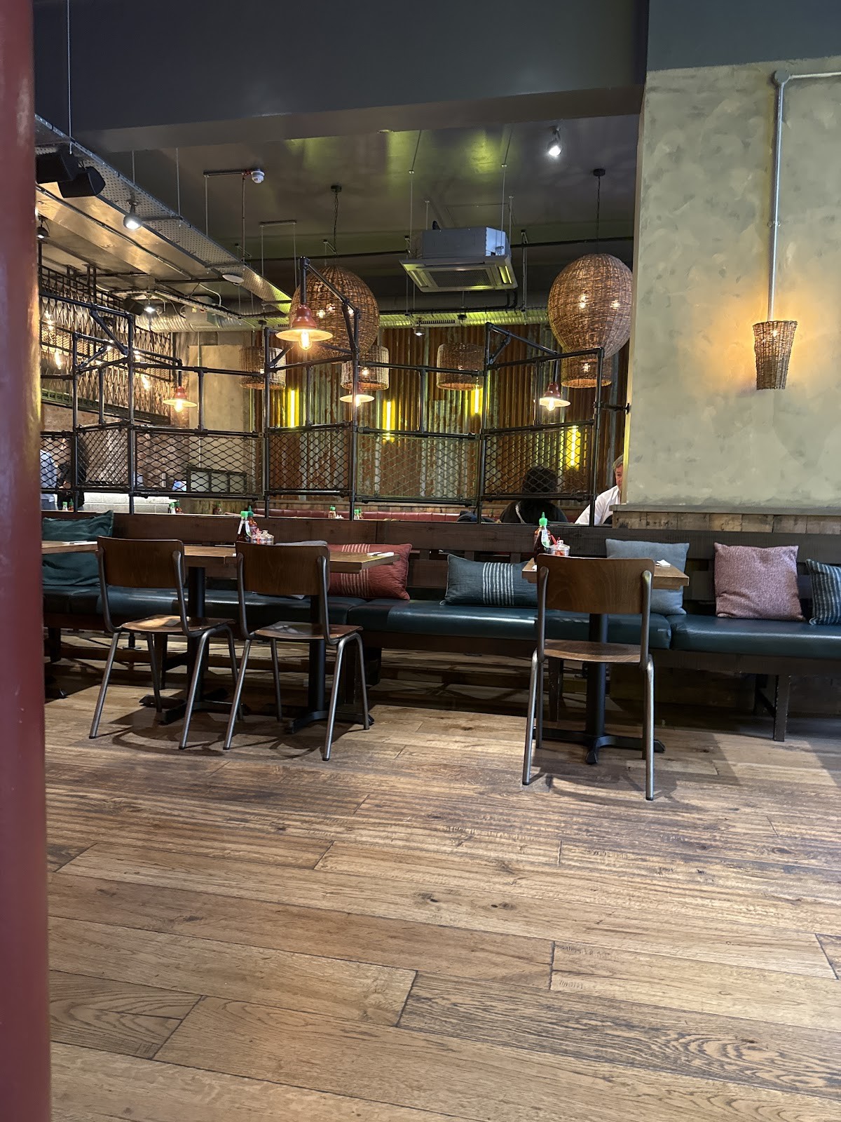 Pho Liverpool Castle Street: the place